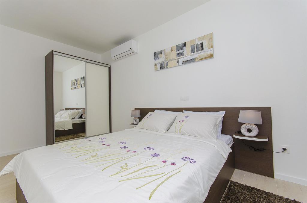 Apartments Villa V 비르 외부 사진